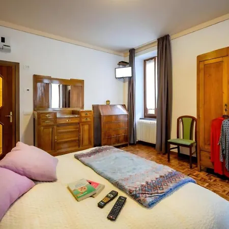 Πανσιόν Ca' Tunin- Ideale Per Il Trenino Rosso- A Pochi Minuti A Piedi Dalla Stazione *